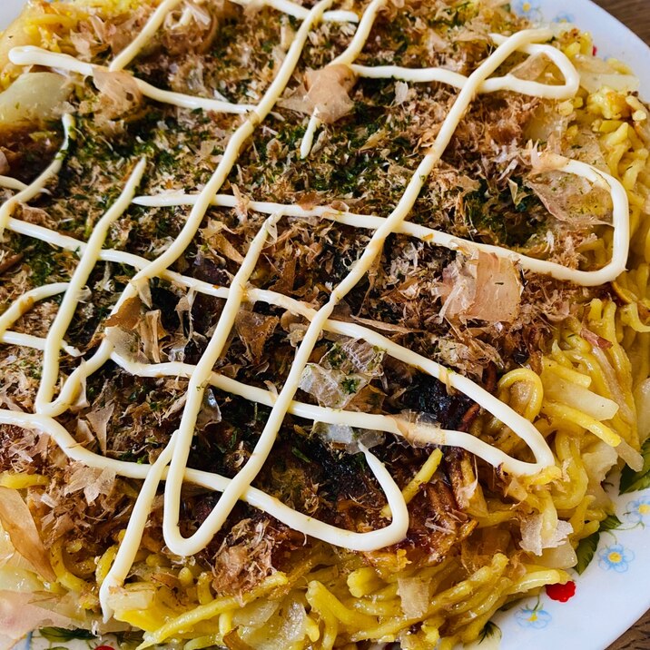 お好み焼き風 焼きそばいりガレット